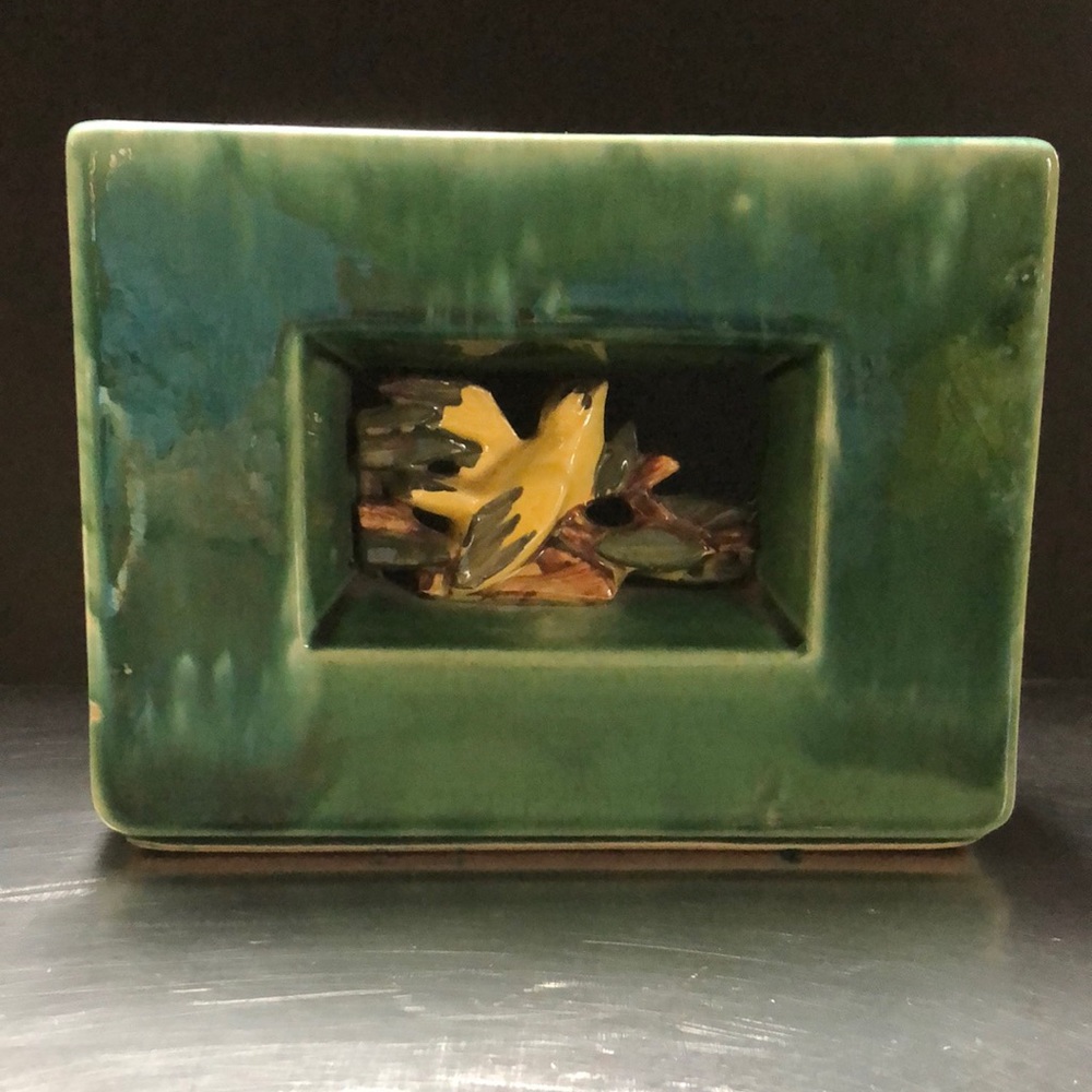 Vintage McCoy bird vase.